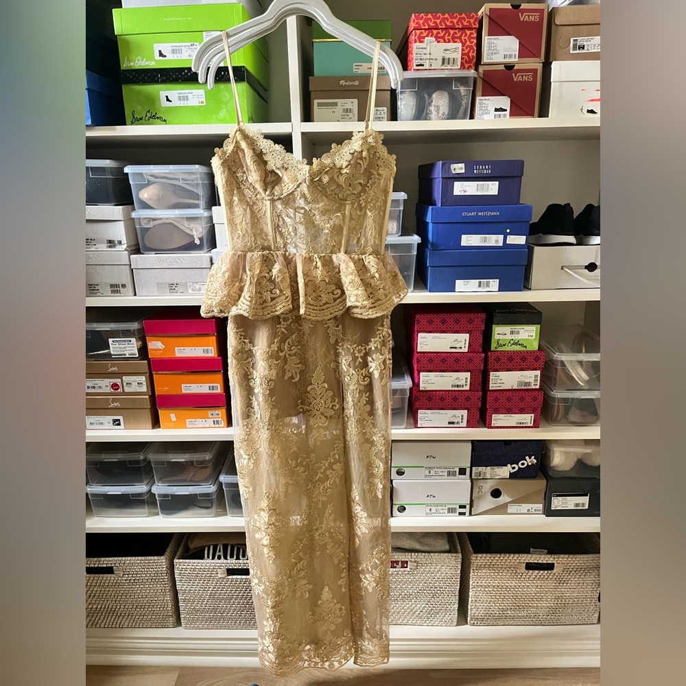 V. Chapmann Dress